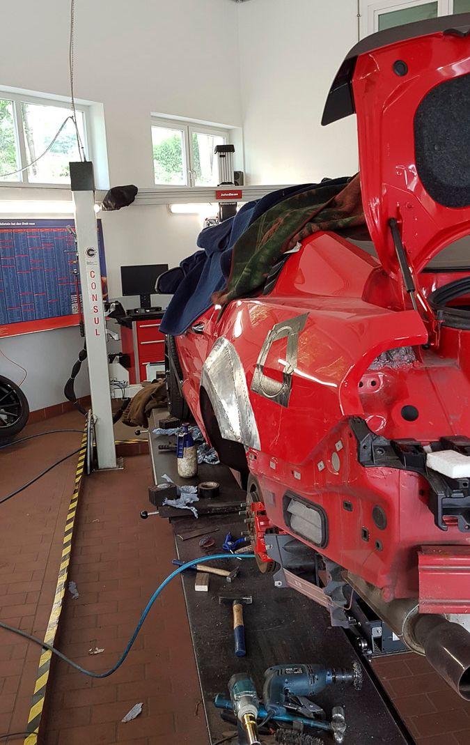 Raritäten - Umbauarbeiten am Mustang - bei Autoteile Feist aus Thum OT Herold im Erzgebirge