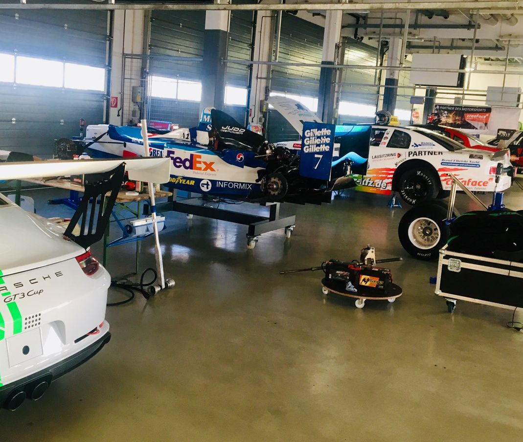 Autoteile Feist - Nascar hilft
