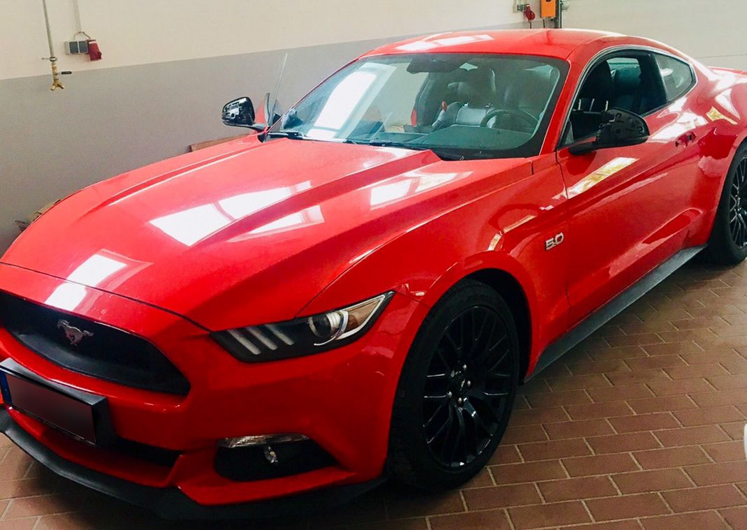 Raritäten - Umbauarbeiten am Mustang - bei Autoteile Feist aus Thum OT Herold im Erzgebirge