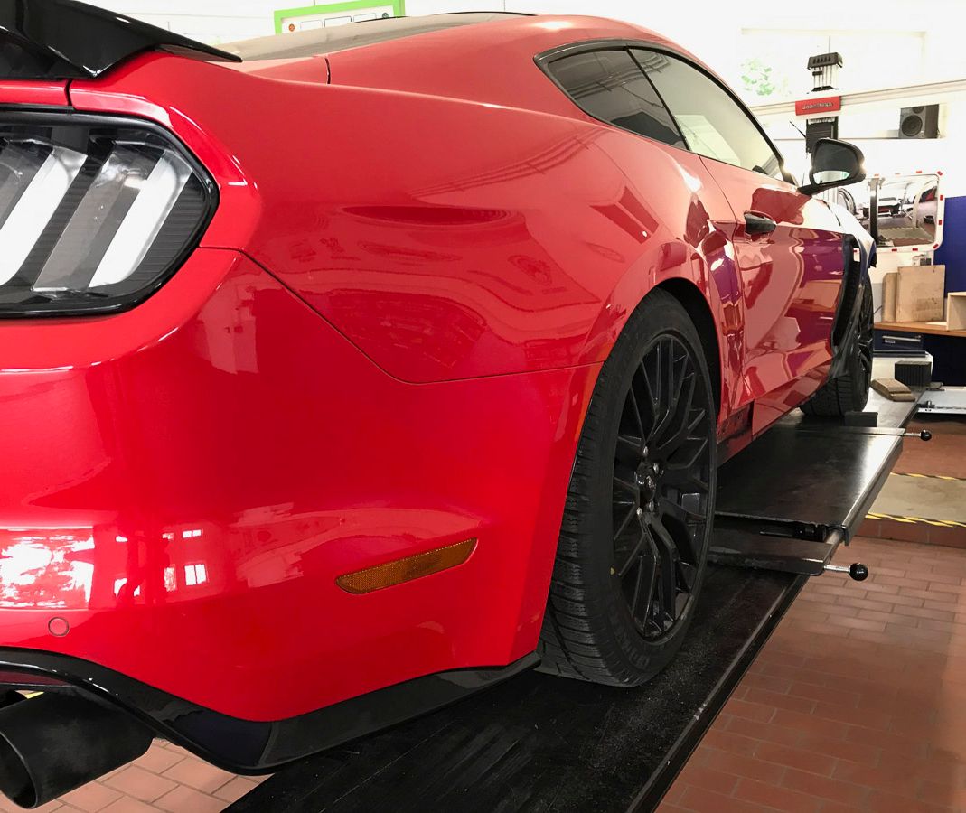 Raritäten - Umbauarbeiten am Mustang - bei Autoteile Feist aus Thum OT Herold im Erzgebirge