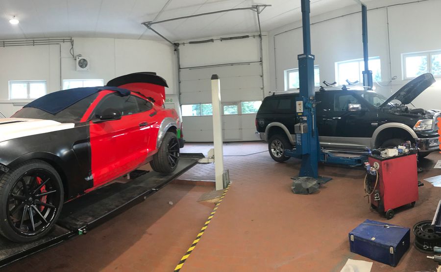 Raritäten - besondere Fahrzeuge in der Werkstatt bei Autoteile Feist aus Thum OT Herold im Erzgebirge